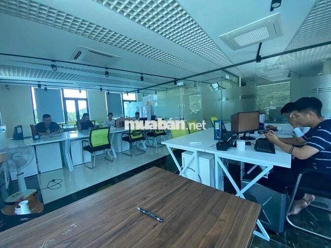 Bán trụ sở văn phòng. 3 tầng nội thất cao cấp, mặt tiền QL. giá 15tỷ