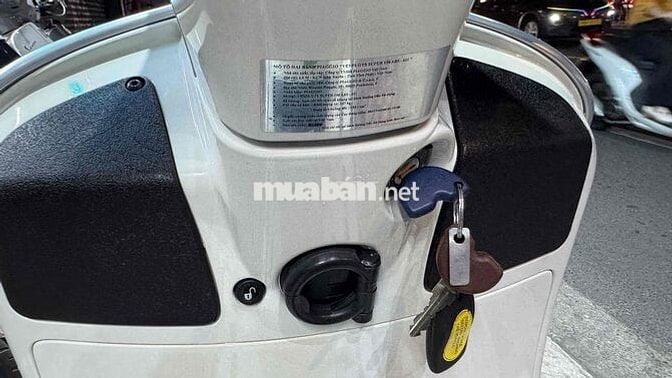 Piaggio Vespa Super GTS S150 2022 Trắng