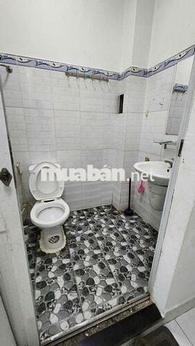 Cho thuê nhà đường xe tải gần Phạm Văn Đồng8tr tháng 2pn 2wc