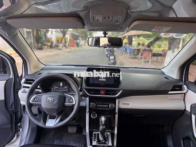 Toyota Veloz Cross 2024 Số tự động 30000 km Bạc