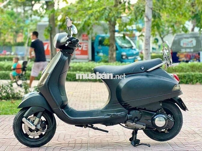 Piaggio Vespa 125cc 2VIE 2012 Đen 32k km
