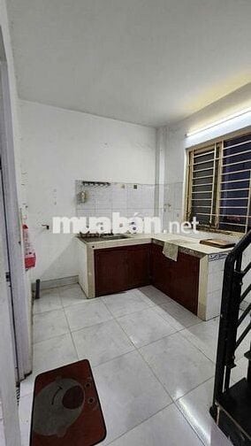 Cho thuê nhà đường xe tải gần Phạm Văn Đồng8tr tháng 2pn 2wc