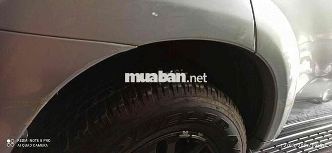 Toyota Fortuner 7 chỗ màu Bạc