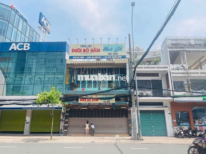 🌟 Nhà Mặt Tiền Cách Mạng Tháng 8 Q3 - Ngang 8m, Kinh Doanh Đẹp
