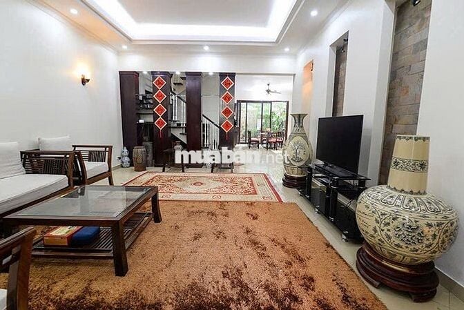 Cho thuê Biệt thự 280m2 Số 8 C4Ciputra, Phường Phú Thượng, Hà Nội