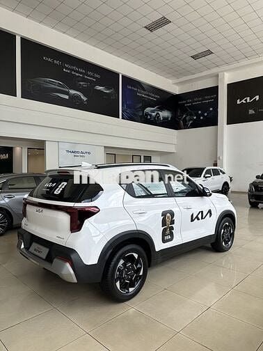 Kia Sonet SUV Trắng 5 chỗ