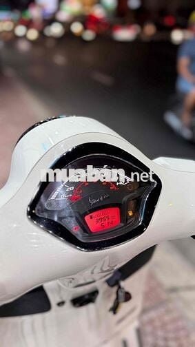 Piaggio Vespa Super GTS S150 2022 Trắng