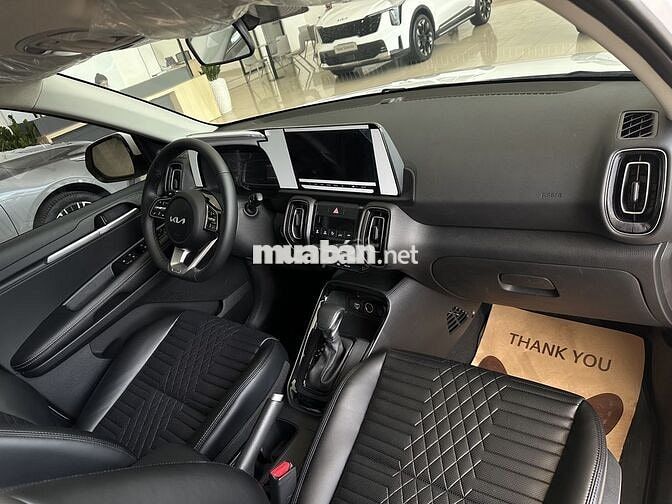 Kia Sonet SUV Trắng 5 chỗ