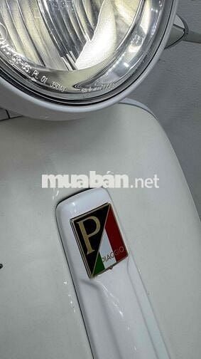 Piaggio Vespa iGet Trắng ABS LED USB Nữ