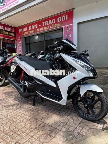 Honda AirBlade 125Fi 2015 Trắng đen