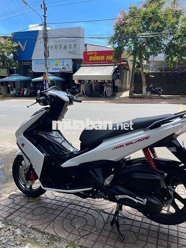 Honda AirBlade 125Fi 2015 Trắng đen