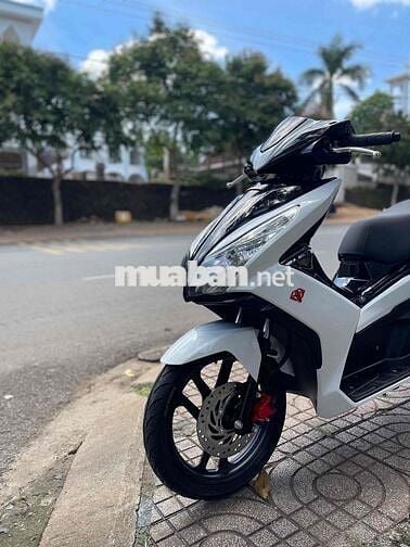 Honda AirBlade 125Fi 2015 Trắng đen