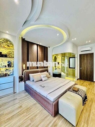 CHO THUÊ NHÀ NỘI THẤT CAO CẤP CÓ THANG MÁY 1/ HXT PHẠM VĂN CHIÊU P9