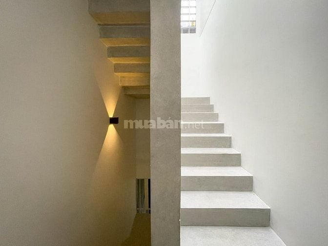 Cho thuê nhà Q2 đầy đủ nội thất trong khu an ninh có bảo vệ