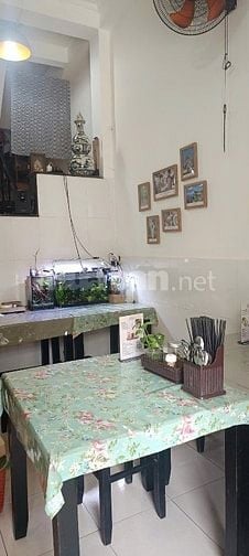 Tuyển nhân viên tạp vụ quán ăn (bán online ra đơn)