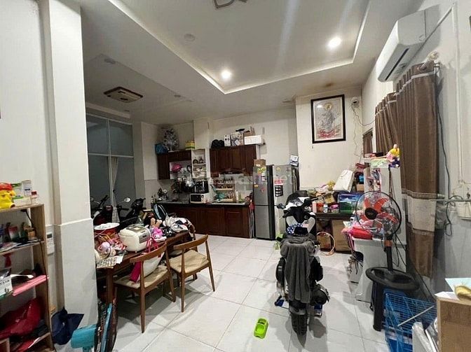 Nhà hẻm 3m gần MT Lê Hồng Phong.3,45mx8,5m.NH 5,9m.Giá 6,65 tỷ .4 tầng