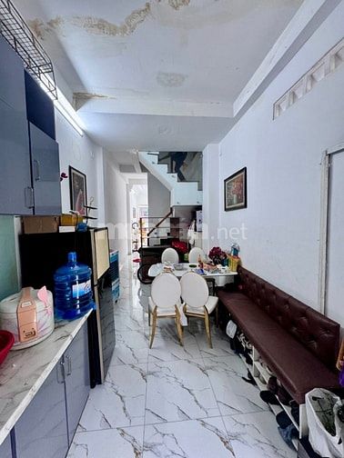 Nhà mới 3 tầng, Đồng Tâm - DTSD 42m2 - mặt tiền đường lớn