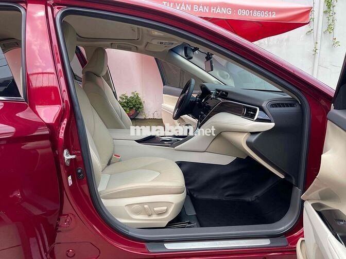Toyota Camry 2.5Q 2020 Đỏ 49.000KM