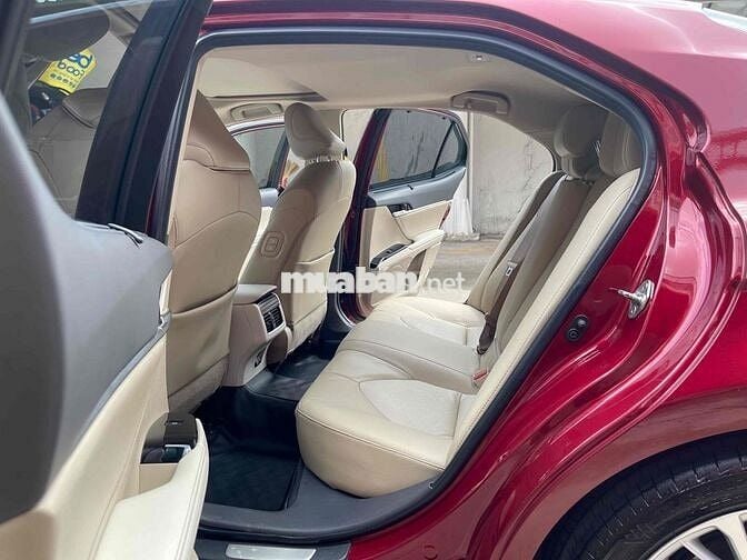 Toyota Camry 2.5Q 2020 Đỏ 49.000KM