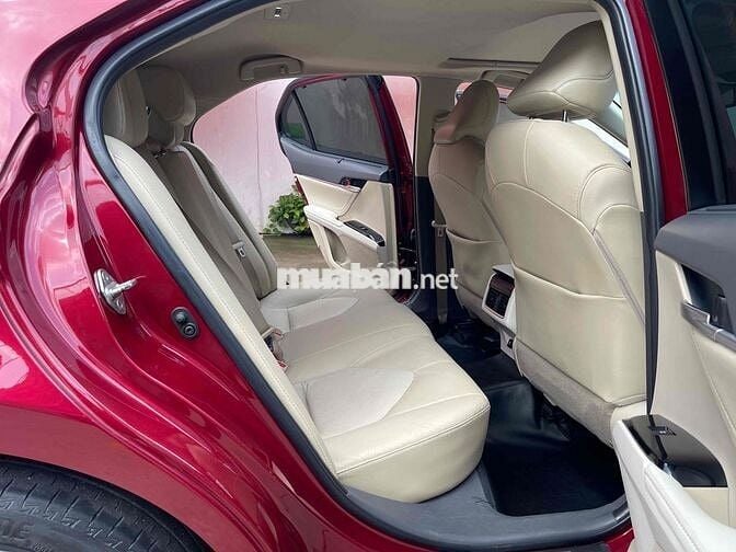 Toyota Camry 2.5Q 2020 Đỏ 49.000KM