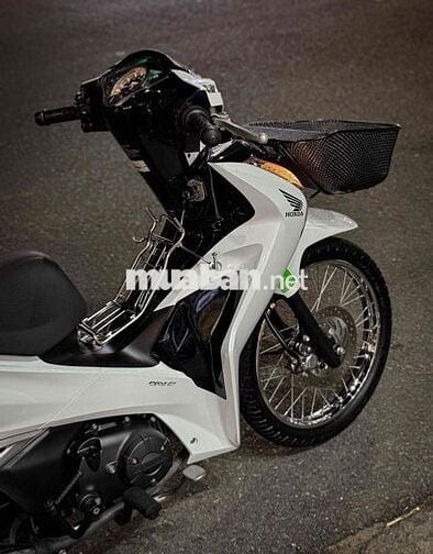 Honda Future 125i 2024 Trắng Đen