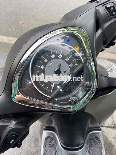 Honda SH Mode 2024 Bạc 5000 km