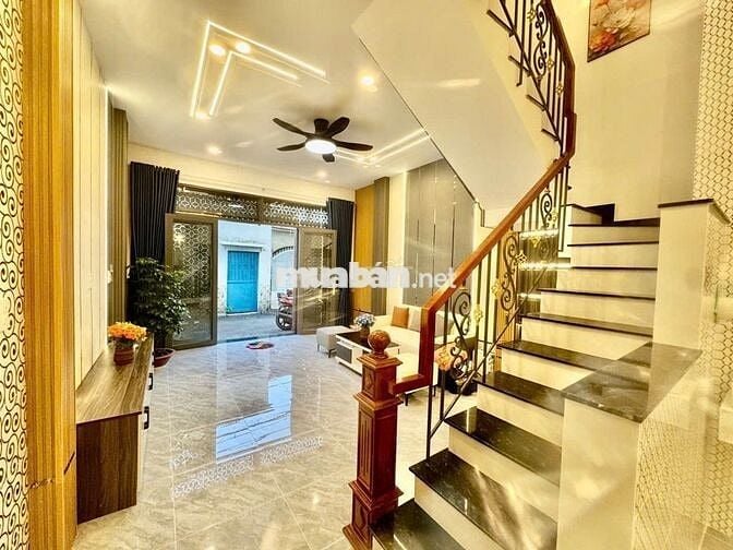 XE HƠI ĐỖ CỬA - 3 TẦNG - 4 PHÒNG NGỦ - NHÀ MỚI FULL NỘI THẤT