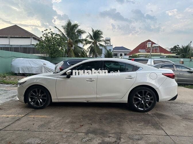 Mazda 6 2.0 Luxury 2021 Trắng 84.000 km