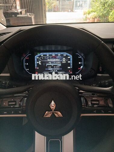 Mitsubishi Xpander MY26 2025 3020km Xám - Bạc