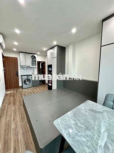 Căn hộ ban công máy giặt riêng ngay khúc Phan Đăng Lưu giáp Hoàng Sa