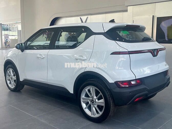 VinFast VF 5 LĂN BÁNH TRẢ GÓP TỪ 60 TRIỆU**
