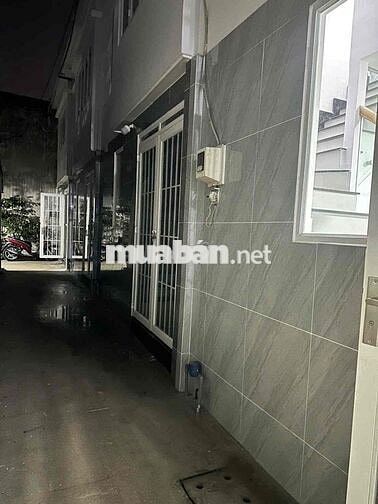 nhà sổ hồng 5.căn đối diện trường ĐH NGUYỄN TẤT THÀNH APĐ.Q12
