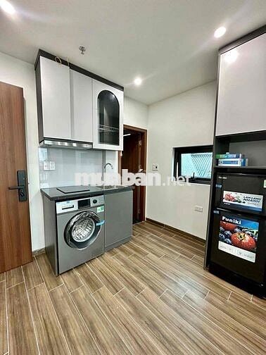Căn hộ ban công máy giặt riêng ngay khúc Phan Đăng Lưu giáp Hoàng Sa