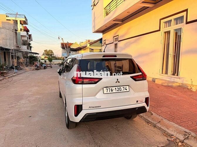 Mitsubishi Xpander AT Eco 2022 Trắng 7 chỗ Tự động