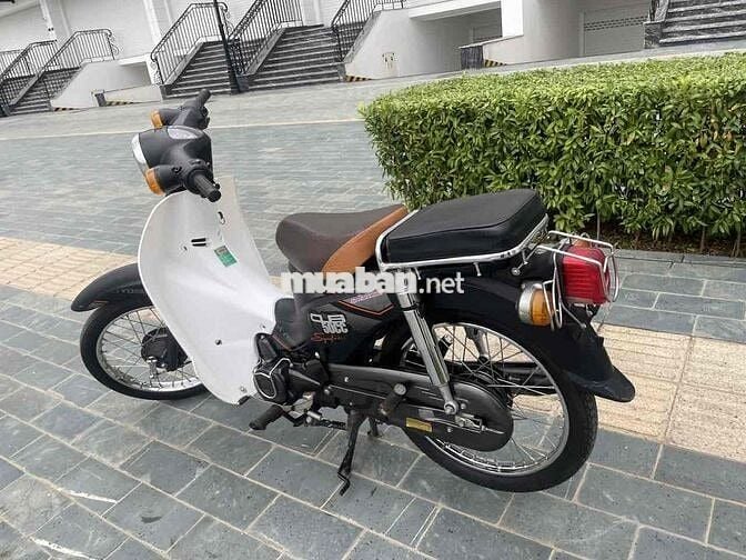 Cần bán Hyosung Cub 50cc Đen trắng siêu mới