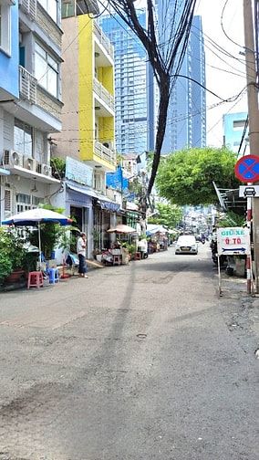 BÁN NHÀ NGUYỄN TRÃI GẤP, KHU ỐC ĐÀO, 4,2X13M KINH DOANH ĐA NGÀNH 11 TỶ