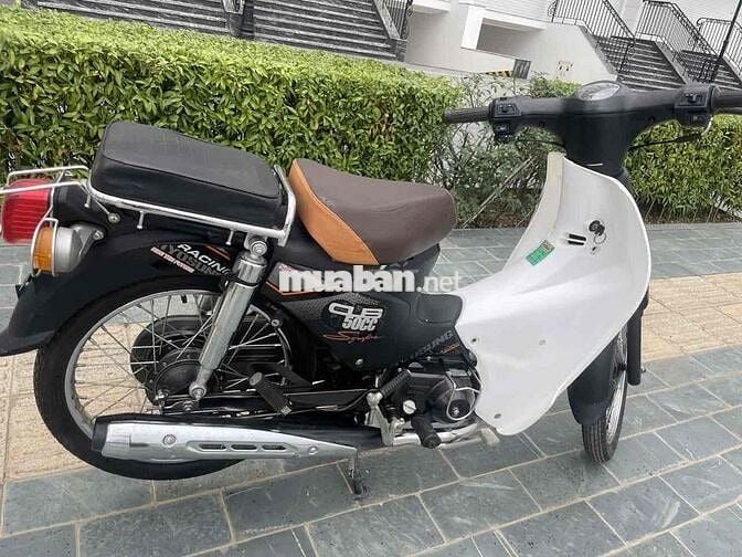 Cần bán Hyosung Cub 50cc Đen trắng siêu mới