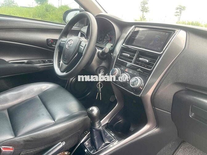 Toyota Vios E 2022 Số sàn Trắng 8.1 vạn km