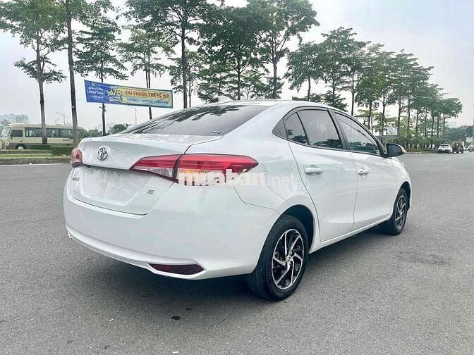 Toyota Vios E 2022 Số sàn Trắng 8.1 vạn km