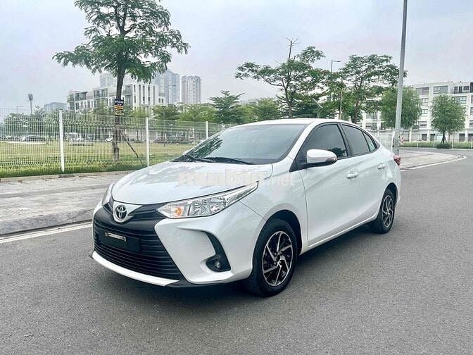 Toyota Vios E 2022 Số sàn Trắng 8.1 vạn km