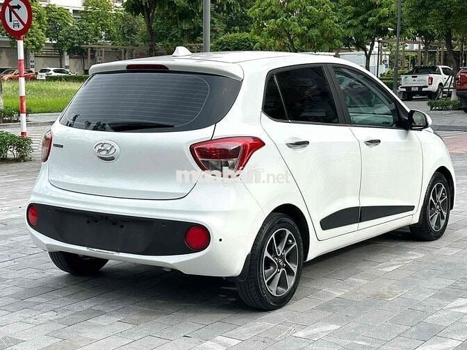 Hyundai I10 2017 1.2L Tự động Trắng 11 vạn km