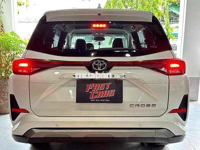 Toyota Veloz Cross TOP 2022 Trắng 21.000km một chủ