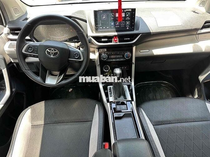 Toyota Veloz Cross TOP 2022 Trắng 21.000km một chủ