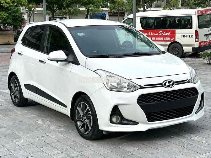 Hyundai I10 2017 1.2L Tự động Trắng 11 vạn km