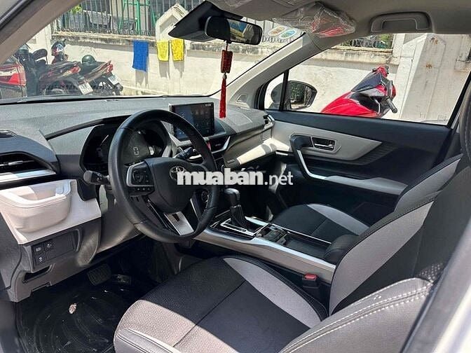 Toyota Veloz Cross TOP 2022 Trắng 21.000km một chủ