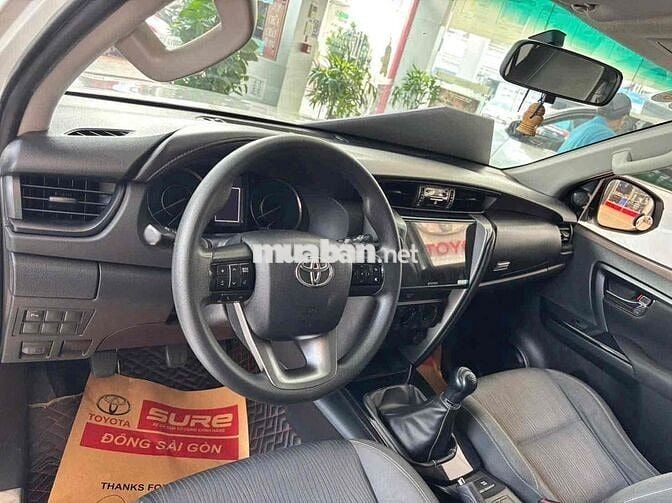 Toyota Fortuner 2022 Số sàn Trắng(gjathuong luong)