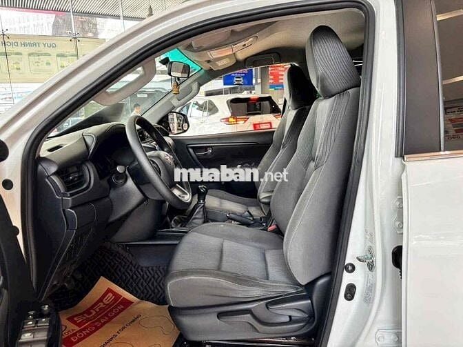 Toyota Fortuner 2022 Số sàn Trắng(gjathuong luong)
