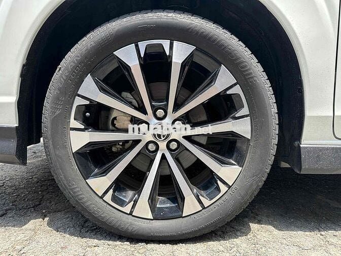 Toyota Veloz Cross TOP 2022 Trắng 21.000km một chủ