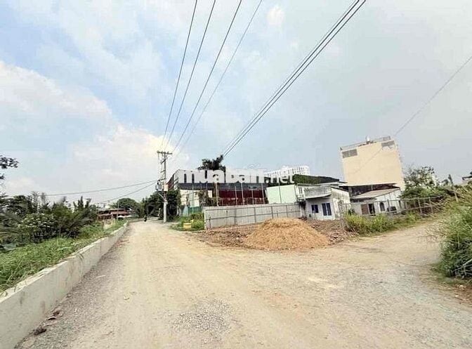 NHÀ ĐẸP VƯỜN LÀI Q12 - GIÁ 4.75 TỶ - HẺM OTO