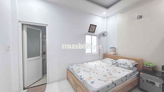 BÁN NHÀ HẺM XE HƠI - 3 Tầng - 4x14m - 3PN, 4WC - Thạnh Xuân 25 - Q12